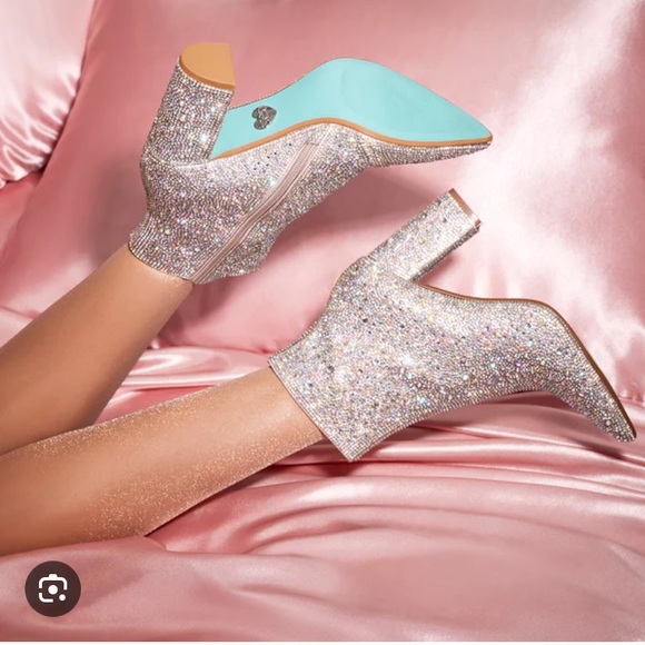 Betsey Johnson Cady Rhinestone Bootie Silver 8.0-8.5 NWT Zara - Picture 3 of 15